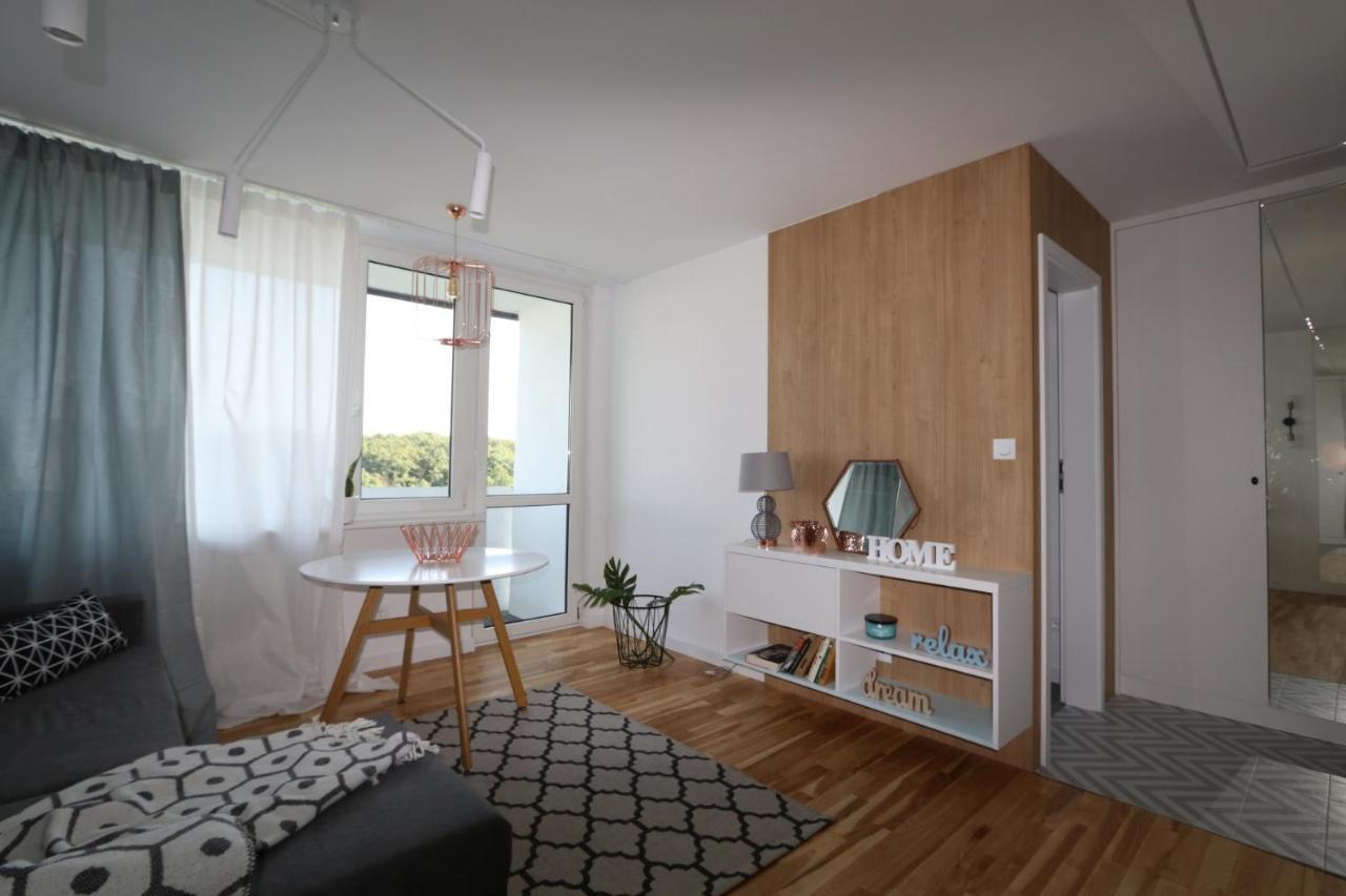 Romaszewskiego Zoliborz Bedroom Pokoj Metro Warszawa Eksteriør bilde