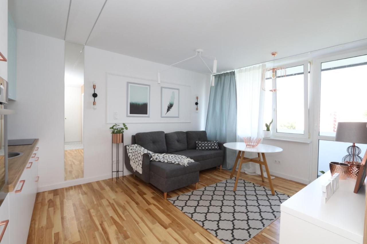 Romaszewskiego Zoliborz Bedroom Pokoj Metro Warszawa Eksteriør bilde